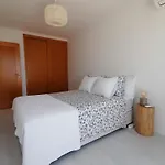 Lovely Lisbon Tejo Apartment