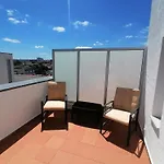 Lovely Lisbon Tejo Apartment